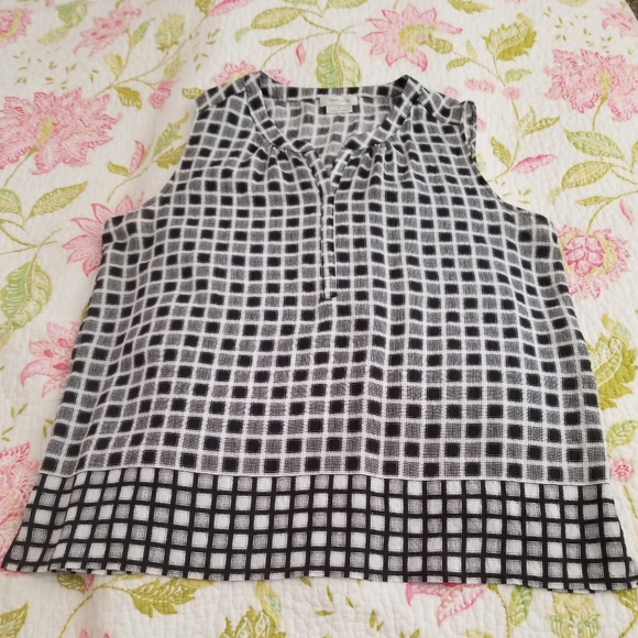 Basic Top - Picture 5 of 5